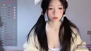 Be1oved nude stripg before cam for live sex video chat