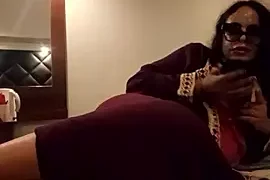 JuicyArabianSquirt nude stripg before cam for live sex video chat