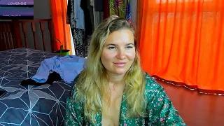 Julia_Burns88 nude stripg before cam for live sex video chat
