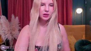Barbie-Li nude on sex webcam in her Live Sex Chat