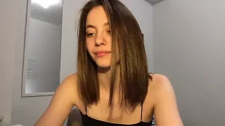 Riasha nude stripg before cam for live sex video chat