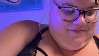 LubeyLIBBY nude on sex webcam in her Live Sex Chat