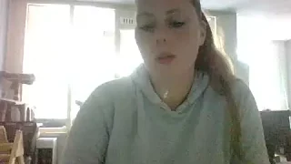 SexyBeautyIrisXx nude stripg before cam for live sex video chat