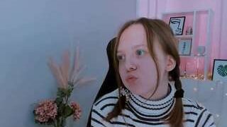 vikki-mikki nude on sex webcam in her Live Sex Chat