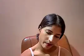 DiyAsingHh nude stripg before cam for live sex video chat
