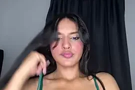 Dulceeany nude stripg before cam for live sex video chat