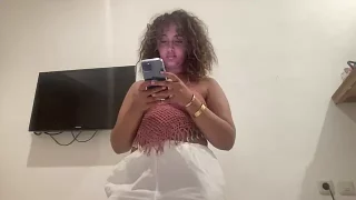 linamuses nude stripg before cam for live sex video chat