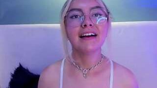 mila-mendoza nude on sex webcam in her Live Sex Chat