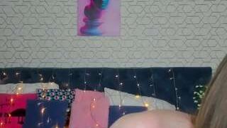 Vivian nude on sex webcam in her Live Sex Chat