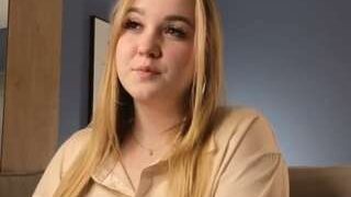 EdwinaArnet nude on sex webcam in her Live Sex Chat
