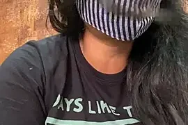 Iam_HoneyBee nude stripg before cam for live sex video chat