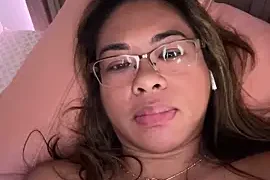 LatinChinita nude stripg before cam for live sex video chat