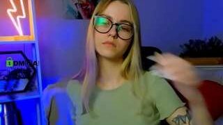 selin-cute nude on sex webcam in her Live Sex Chat