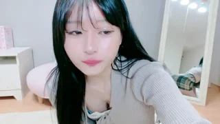 Runa2-lulu nude stripg before cam for live sex video chat