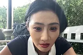 so-linger nude stripg before cam for live sex video chat