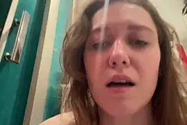 Bambi-Live nude stripg before cam for live sex video chat