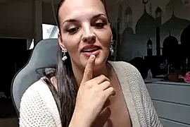 JUJUICY- nude stripg before cam for live sex video chat