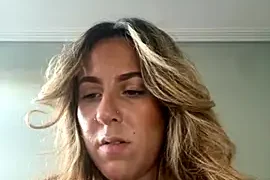 Missyemily nude stripg before cam for live sex video chat