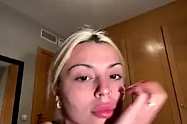 Noeliagglow nude stripg before cam for live sex video chat