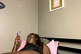 sapphiredadon nude stripg before cam for live sex video chat