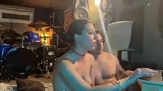 Sweetie-FrenchKiss nude stripg before cam for live sex video chat