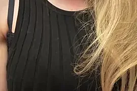 ellieen nude stripg before cam for live sex video chat