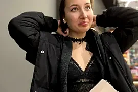 ICrazyOneIRL nude stripg before cam for live sex video chat
