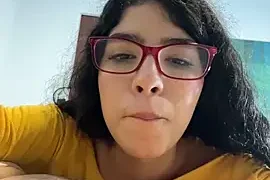 dani_bela nude stripg before cam for live sex video chat