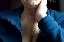KlaudiaDarling nude stripg before cam for live sex video chat