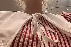 RonnieKiss nude stripg before cam for live sex video chat