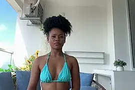 vanestraus nude stripg before cam for live sex video chat