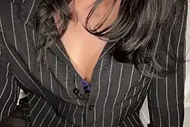 godessoflust nude stripg before cam for live sex video chat