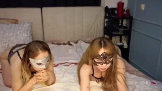QuennNefertiti nude stripg before cam for live sex video chat