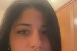 zoezoe00 nude stripg before cam for live sex video chat