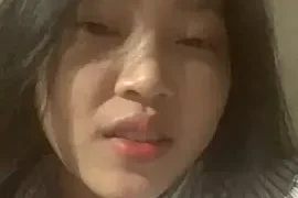 hinami-lo nude stripg before cam for live sex video chat