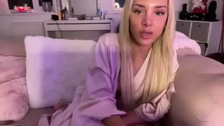 Naughtyblondex nude stripg before cam for live sex video chat