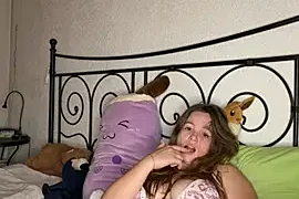 Rhyumii nude stripg before cam for live sex video chat